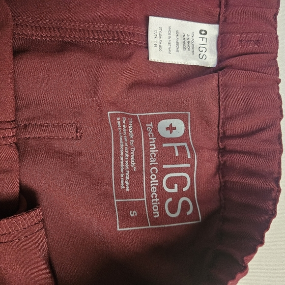 Figs- Scrubs Pants Men' S Burgundy with Elastic Waistband and Relaxed Fit - Picture 8 of 8